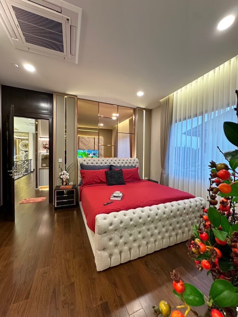 👀โลเคชั่นไฮเอนด์ ใกล้โรงเรียนนานาชาติ! Perfect Masterpiece กรุงเทพกรีฑา | 78 ลบ. | 580K 📱 061-6161426 / 065-4496399 | 🆔 @whitesand